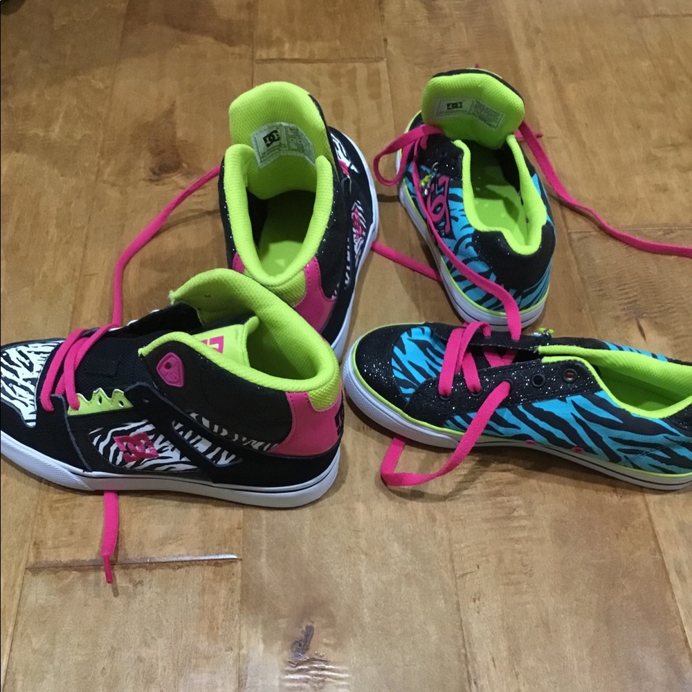 DC shoes two pairs